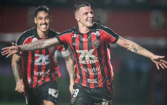Vitória encerra tabu de 7 anos após vencer o Vasco na Série A