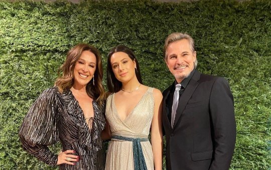 Cláudia Raia diz que produziu cenário para filha perder a virgindade: 'foi incrível'