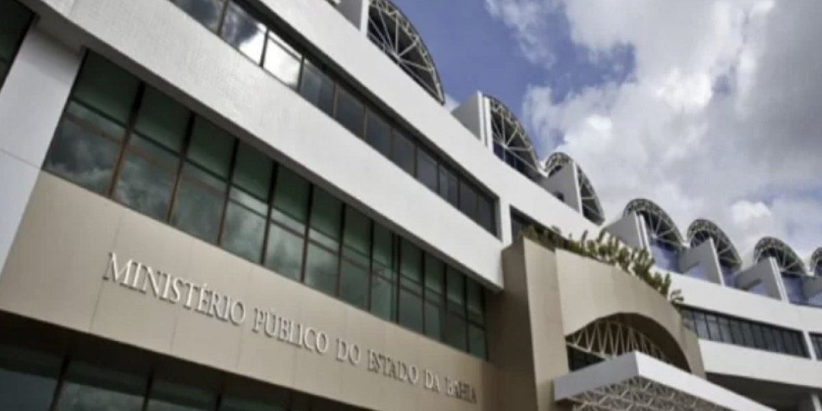 A imagem mostra o prédio do Ministério Público da Bahia