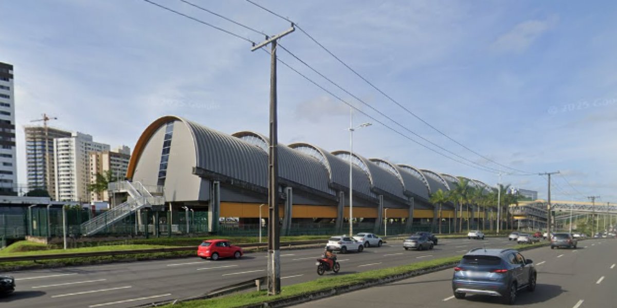 Acidente aconteceu próximo à estação Imbuí