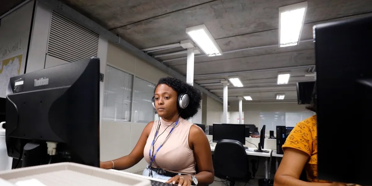 Estudantes devem realizar o cadastramento via WhatsApp