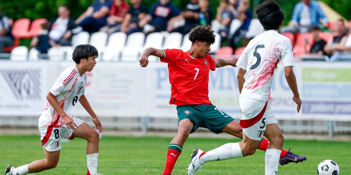 Cristiano Ronaldo Jr em ação pela seleção de Portugal