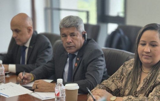 Na China, Jerônimo se reúne com acionistas da Concessionária Ponte Salvador - Itaparica