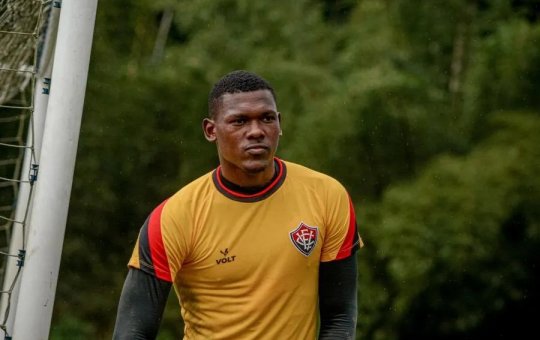 Vitória empresta goleiro Yuri Sena ao Jequié para disputa da Série D