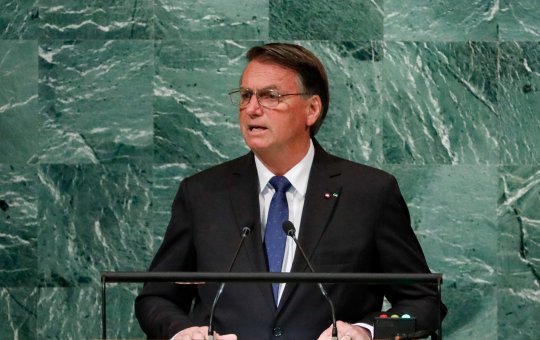 Bolsonaro admite que fraude no INSS pode ter começado durante seu governo