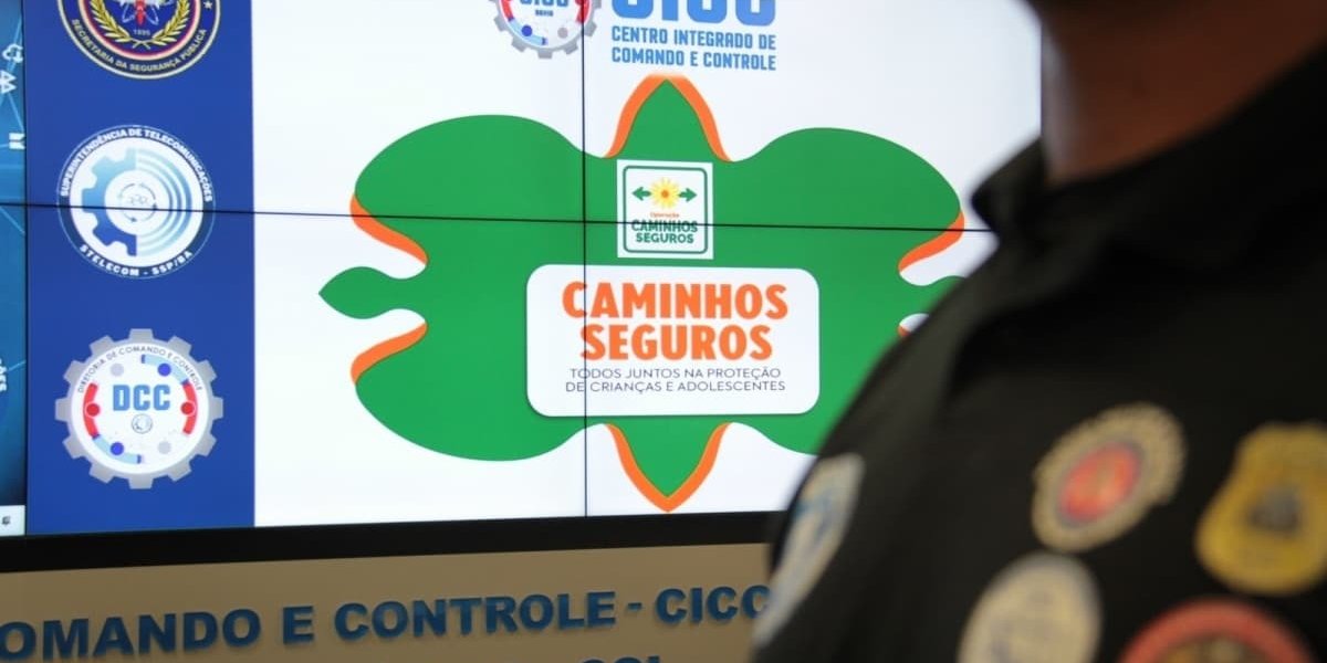A imagem mostra a logo da operação Caminhos Seguros