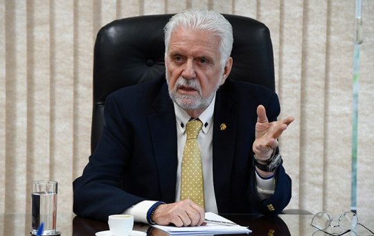 Wagner atribui crescimento de fraudes no INSS ao governo Bolsonaro e sai em defesa de Lula