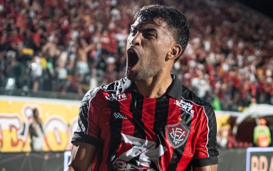 Ronald afirma que pode adaptar estilo de jogo para o Ba-Vi
