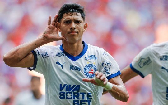 Em jogo duro e cheio de emoções, Bahia vence Vitória pela terceira vez na temporada