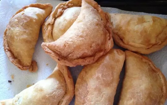 Mulher envenena pastéis e mata ao menos 40 membros de facção criminosa