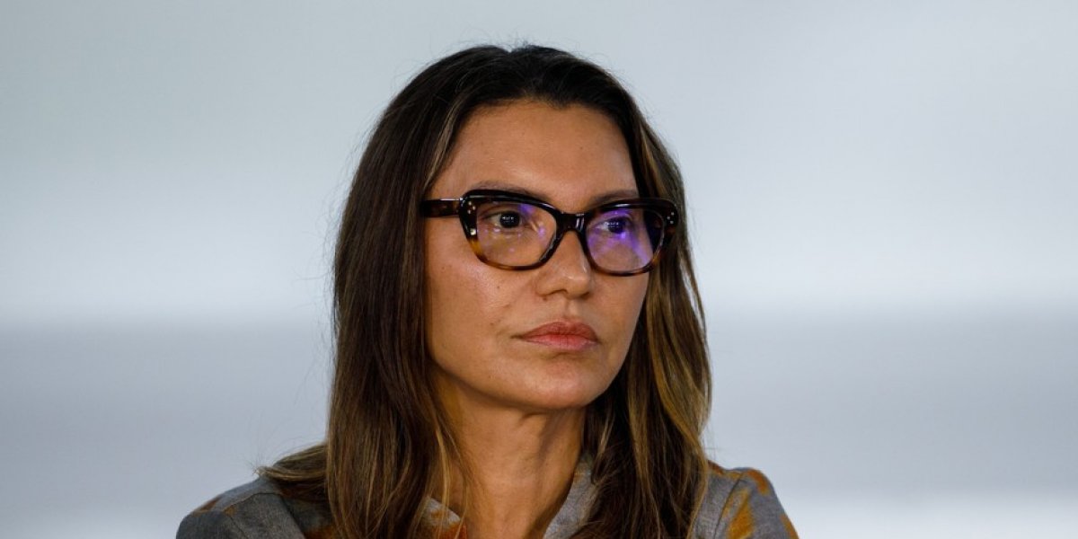 Janja dentro do palácio