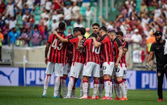 Vitória é um dos dois times que sofreram gols em todos os jogos do Brasileirão