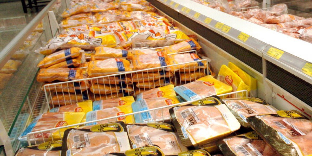 Cortes de frango congelados