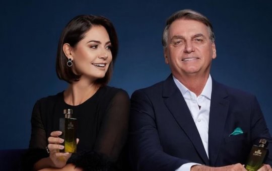 Mudança de postura de Michelle Bolsonaro aumenta chance de concorrer à Presidência