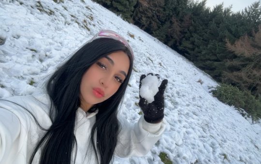 Brasileira de 19 anos é presa na Irlanda com namorado e R$ 38 mil em drogas