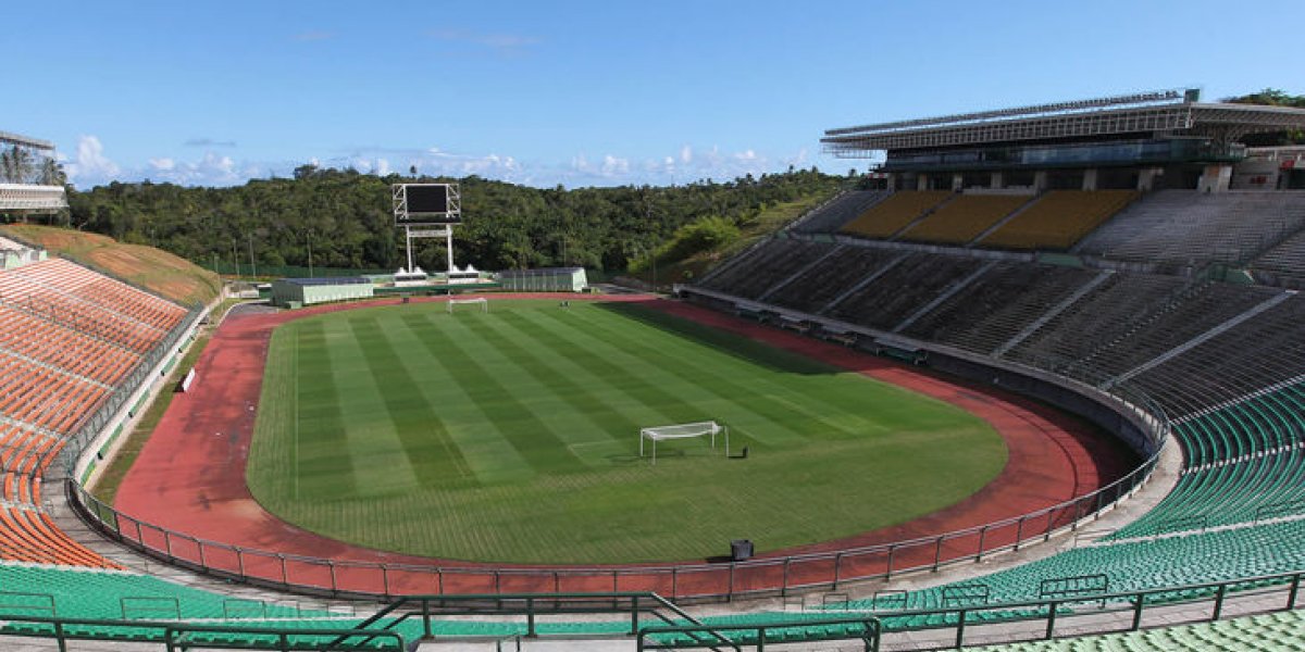 Estádio Roberto Santos (Pituaçu)
