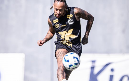 Neymar deve ser relacionado para próximo jogo do Santos, mas joga apenas “no desespero”
