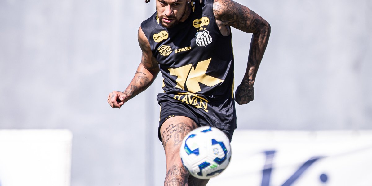 Neymar deve ser relacionado para próximo jogo do Santos, mas joga apenas “no desespero”