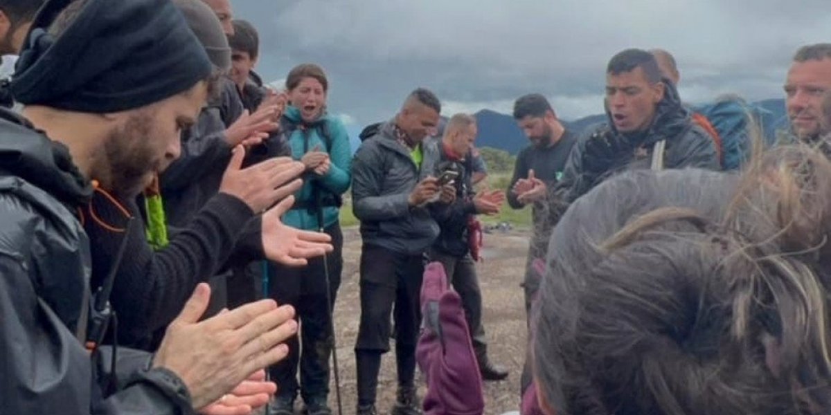 Grupo de Pablo Marçal na expedição do Pico dos Marins