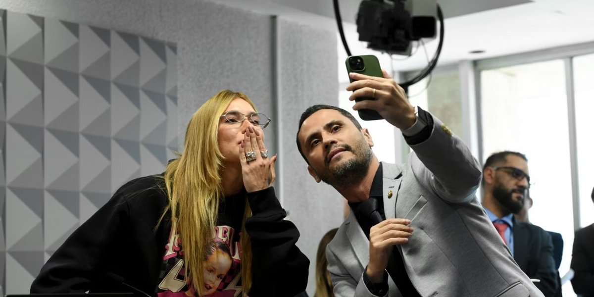 Senador Cleitinho Azevedo pediu uma foto com a influenciadora Virginia Fonseca durante a CPI das Bets