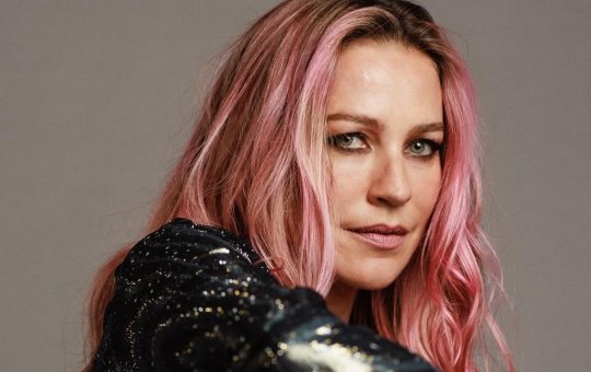 Luana Piovani discute com grupo de brasileiros em praia de Portugal: “Otários”