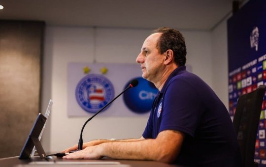 Rogério Ceni em coletiva de imprensa