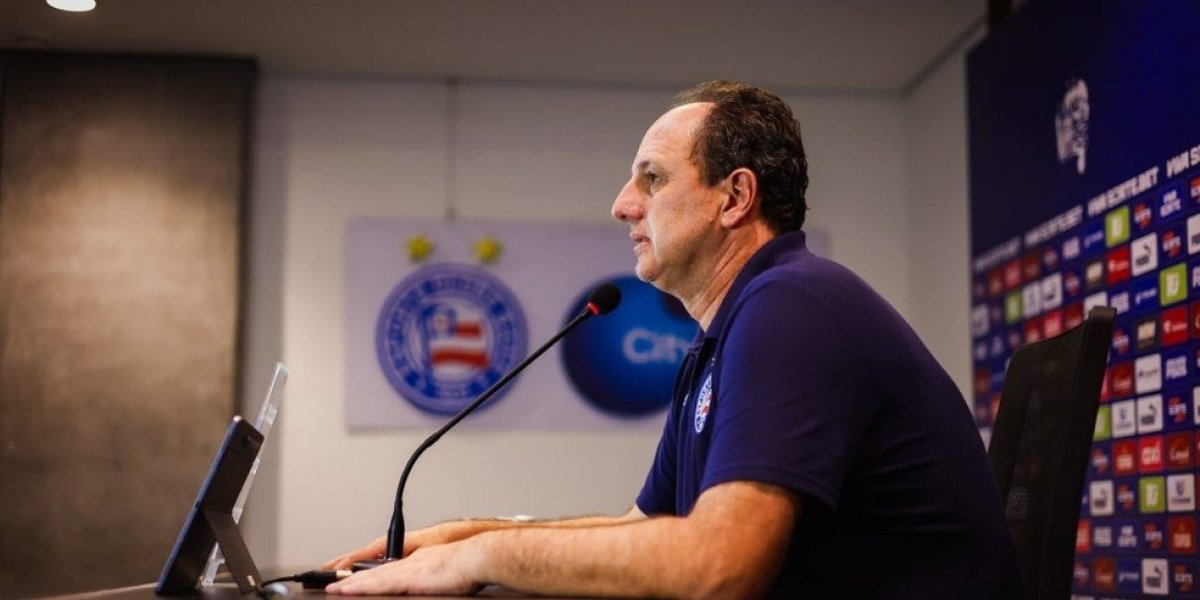 Rogério Ceni em coletiva de imprensa