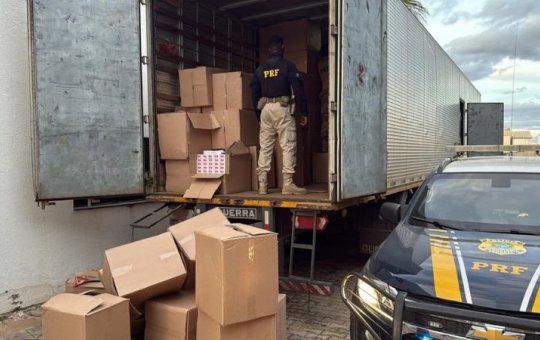 Carga com mais de 400 mil cigarros é apreendida pela PRF em cidade na Bahia