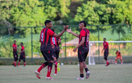 Vitória vence Ponte Preta e avança à semifinal da Série B sub-20