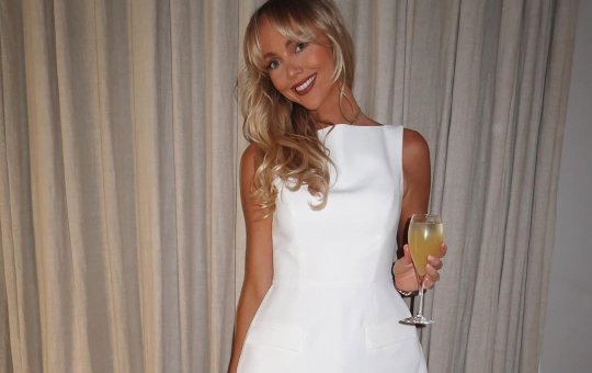 Atriz do OnlyFans vai parar no hospital depois de sexo com mais de 500 homens em apenas 6 horas