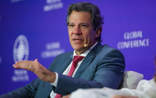 ‘Não vemos problema em corrigir rota’, diz Haddad após recuo parcial no IOF