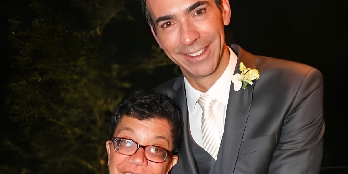 César Tralli se emociona ao vivo ao lembrar da irmã com deficiência