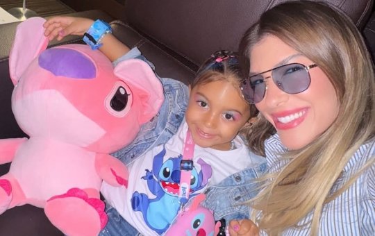 Look de Liz Improta para assistir 'Lilo & Stitch' encanta a web