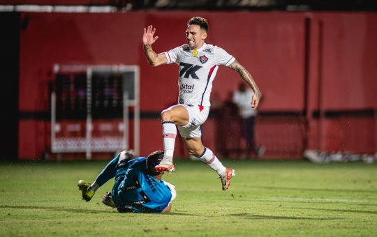 Vitória joga mal novamente e perde para o Santos no Barradão