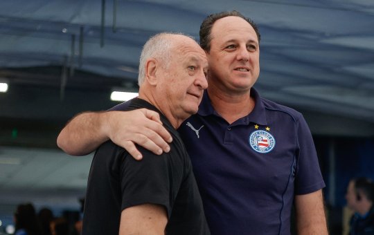 Indignado, Rogério Ceni critica arbitragem: 'Não foi erro, é uma outra palavra'