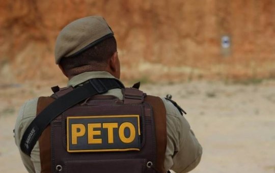 Suspeito morre em confronto com a PM no Bosque das Bromélias, em Salvador