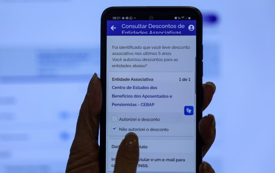 Mulher aplica ‘golpe’ em próprio avô e culpa Lula; Entenda
