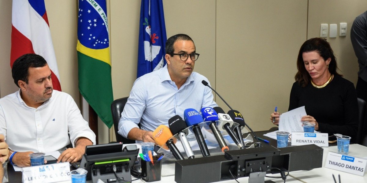 Bruno Reis em coletiva de imprensa