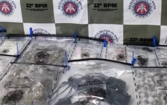 PM apreende mais de 3 mil porções de drogas em Cajazeiras VI, em Salvador