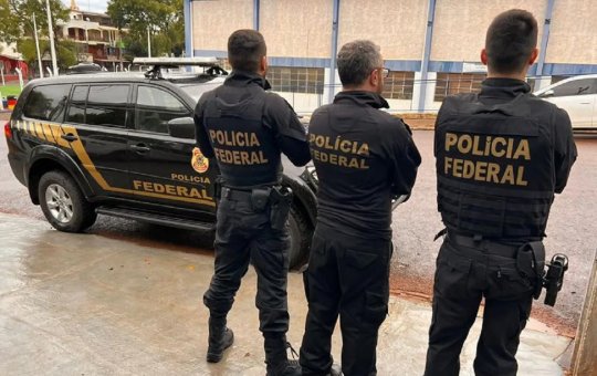 PF prende grupo que cobrava para monitorar e assassinar autoridades