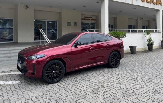 Carro de R$ 1 milhão de MC Poze também é apreendido, mesmo sem ligação com crime organizado