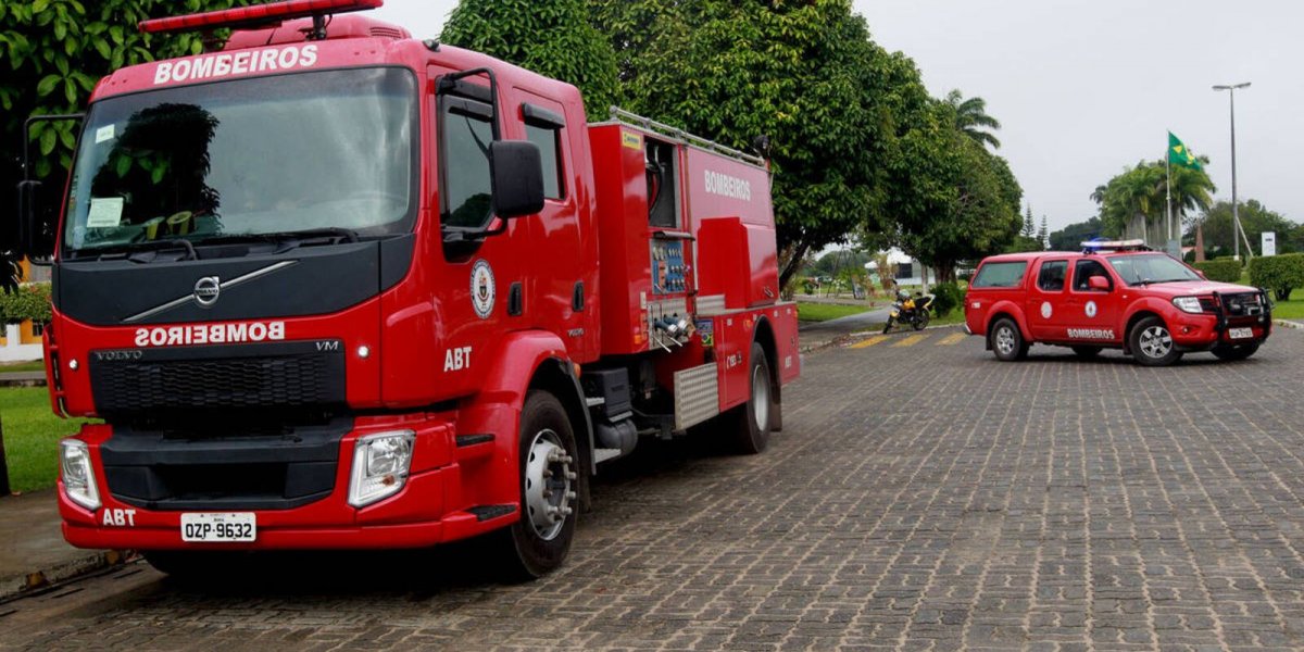 Princípio de incêndio em escola de Salvador assusta alunos e mobiliza bombeiros