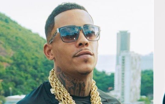 Assessoria de MC Poze se pronuncia após prisão do cantor: 'MC não é bandido'