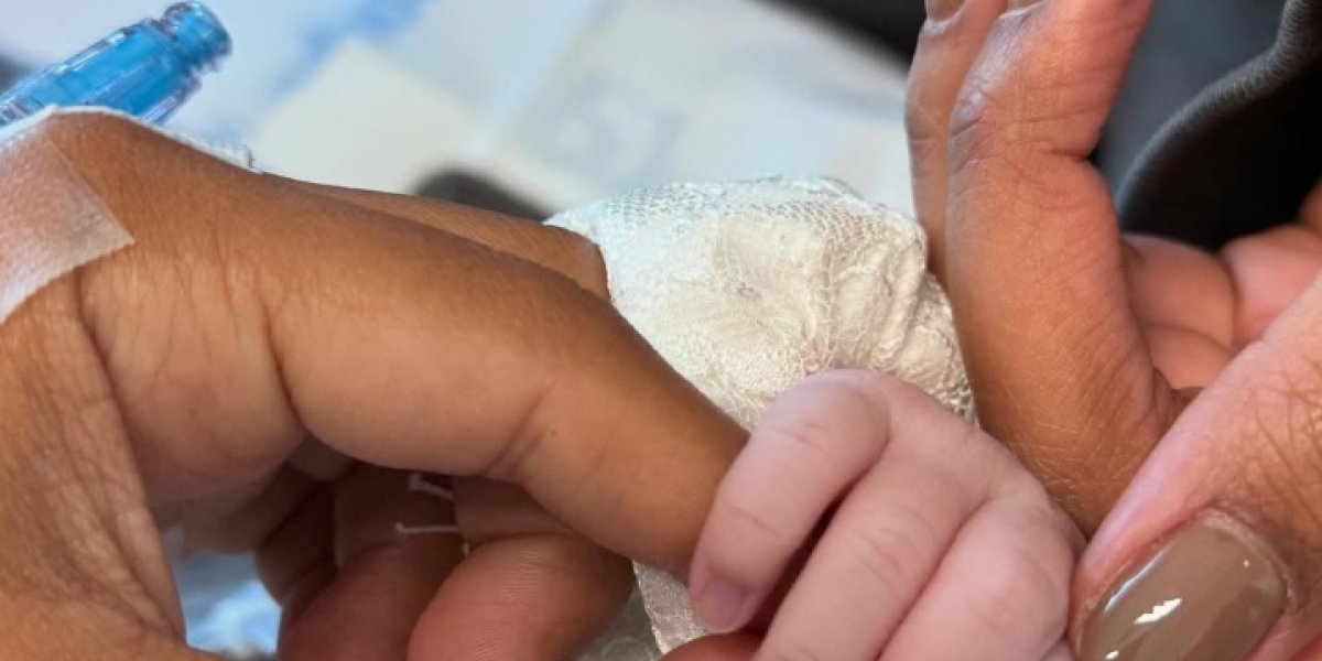 Mãos de Ludmila, Brunna e Zuri