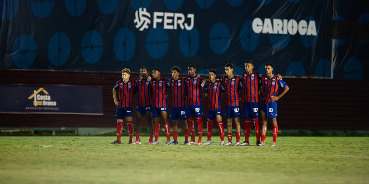 Jogadores do sub17 do Bahia perfilados