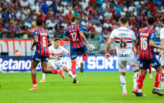 Bahia vence o São Paulo em jogo eletrizante na Fonte Nova