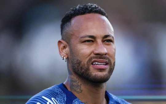 Neymar se manifesta após expulsão em jogo pelo Brasileirão: 'Desespero'