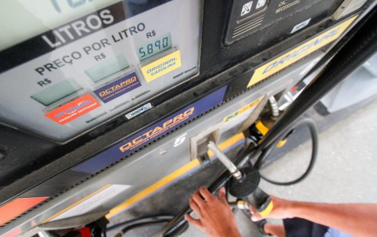Petrobras reduz preço da gasolina em 5,6%; veja detalhes