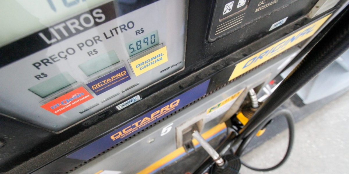 Petrobras reduz preço da gasolina em 5,6%; veja detalhes
