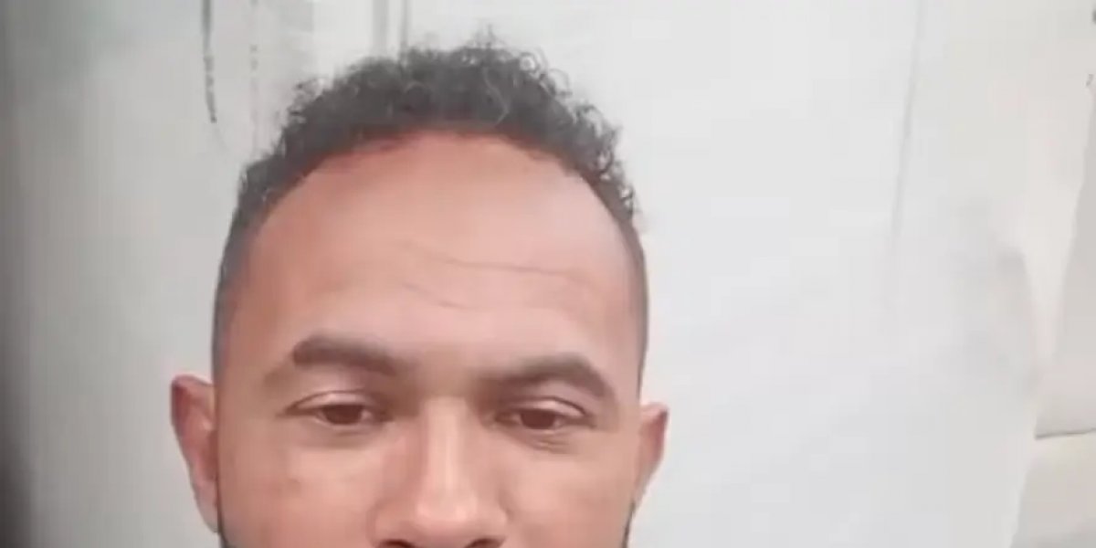 Goleiro Bruno, em vídeo publicado pelo Azul e Branco FC